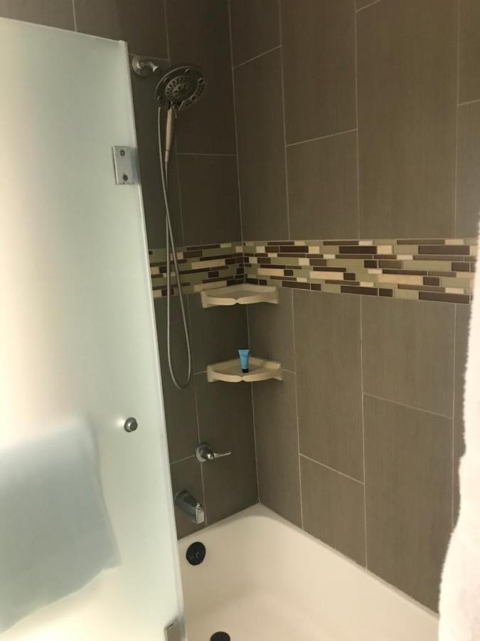 Cheerful 4 Bedroom Home With Pool And Bbq Area With 5Th Bedroom Option Brownsville Exterior photo