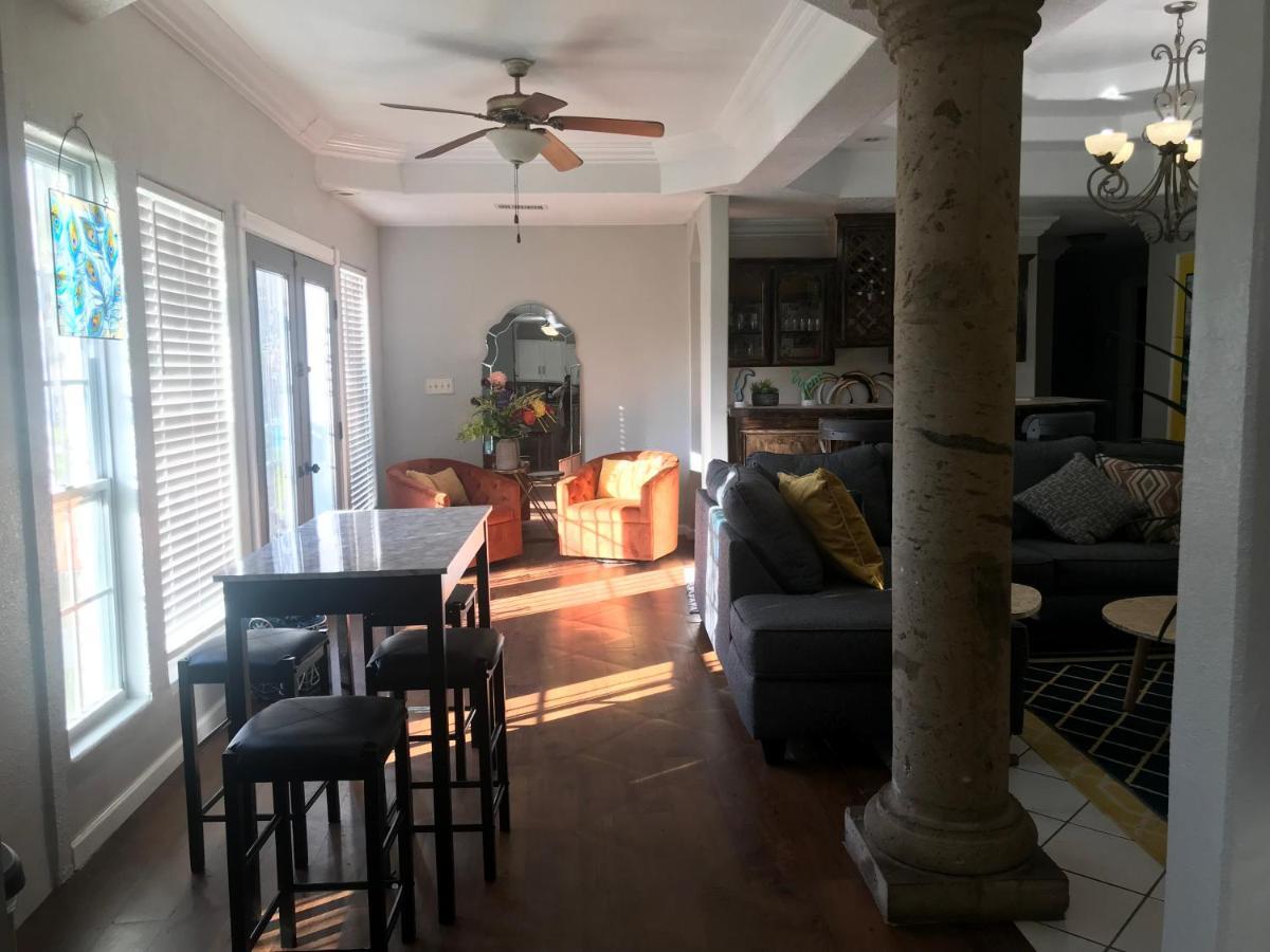 Cheerful 4 Bedroom Home With Pool And Bbq Area With 5Th Bedroom Option Brownsville Exterior photo